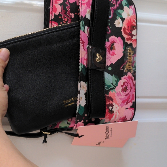 Juicy Couture Crossbody - Picture 4 of 10